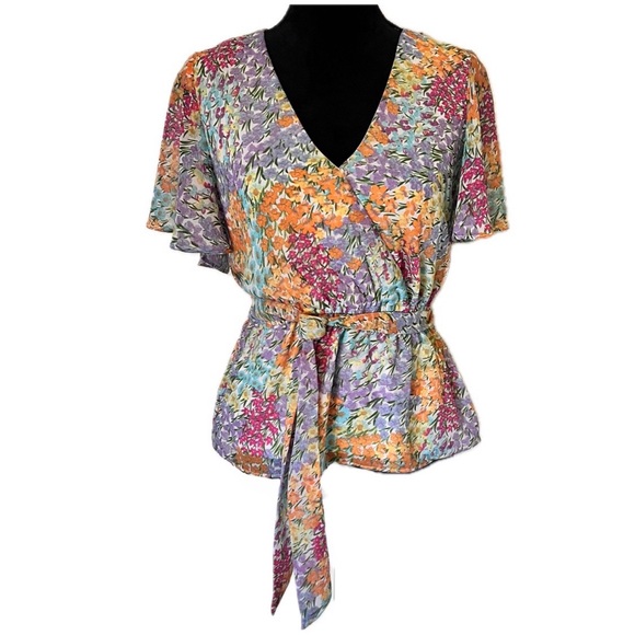 SO by Kohl’s Floral Flutter Short Sleeve Peplum Top Juniors Size Medium Pastel - Picture 3 of 10